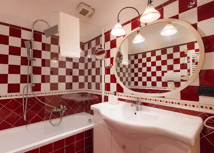 Guest house Villa Aureliana Quiet Villa With Pool Near The Vatican 4*